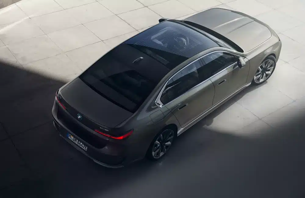 BMW i7 G70 — фото до розділу