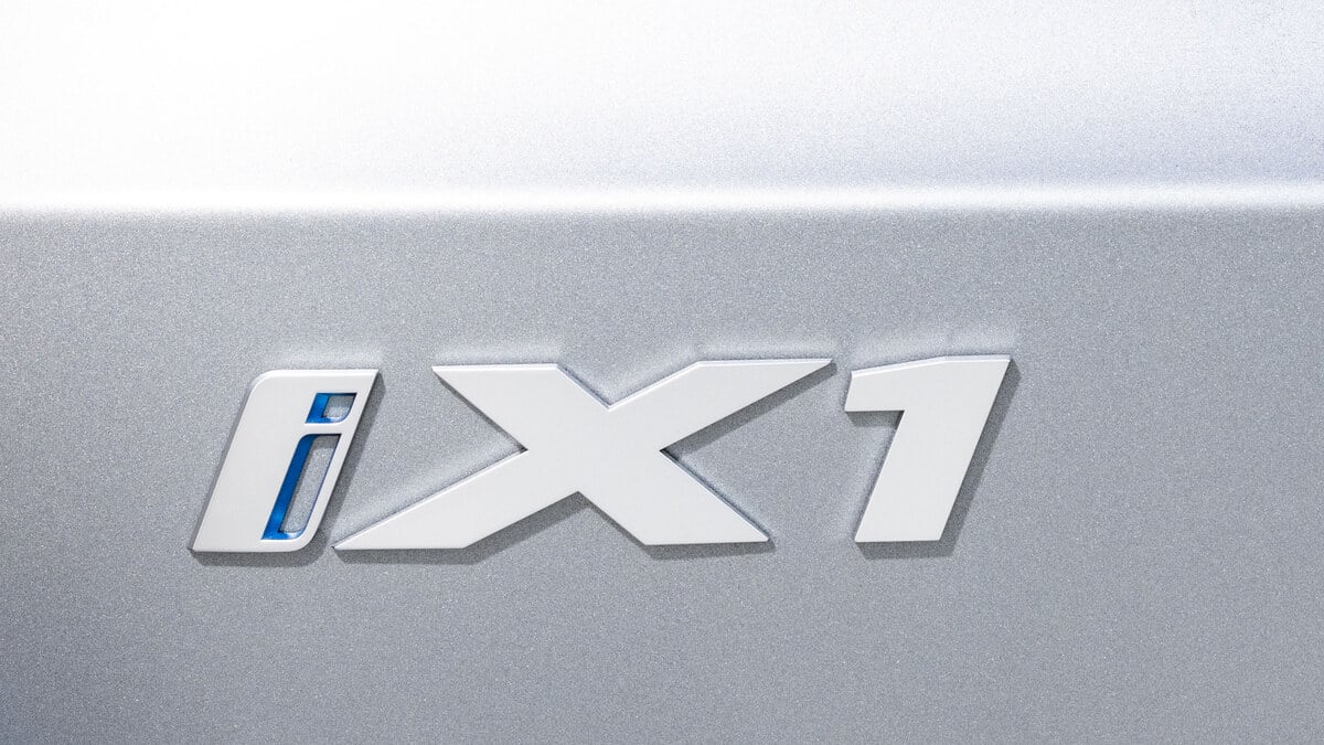 BMW iX1 U11 — фото до розділу