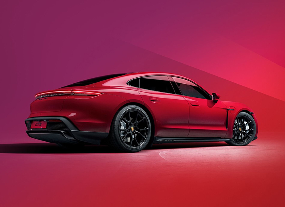 Porsche Taycan Sedan — фото к разделу