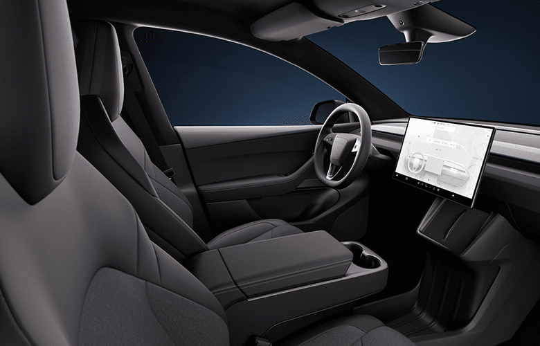 Tesla Model Y Juniper — фото до розділу