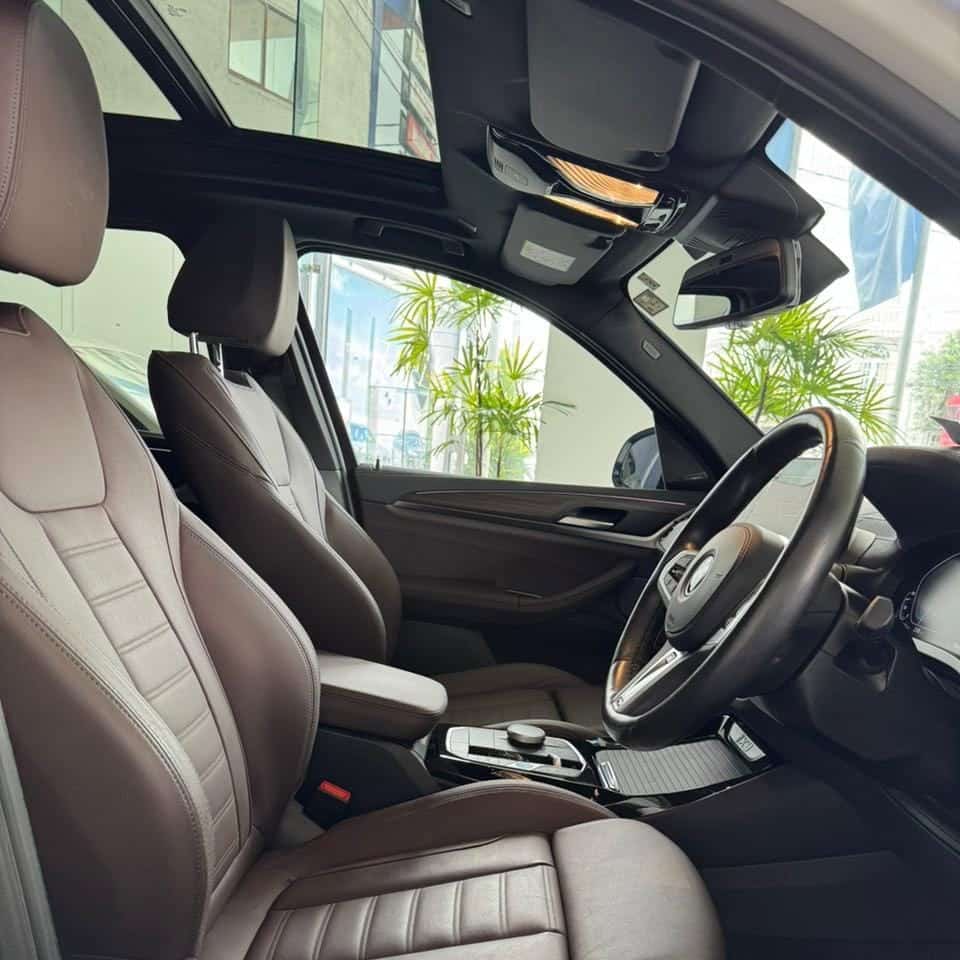 bmw-ix3-g08-interior-5