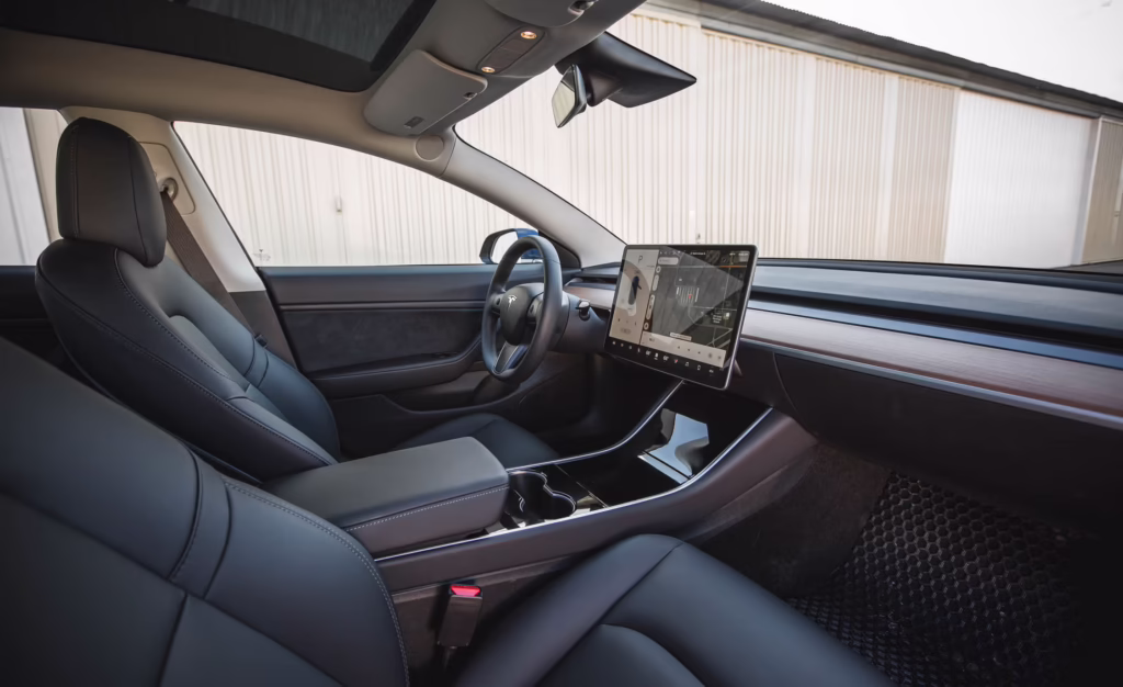 tesla-model-3-interior-3