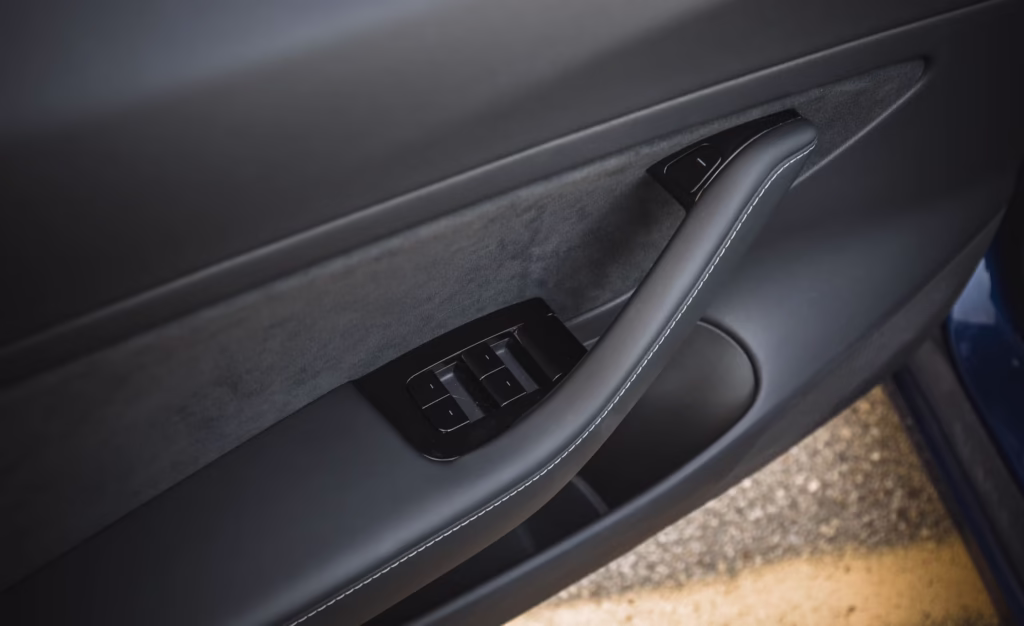 tesla-model-3-interior-8