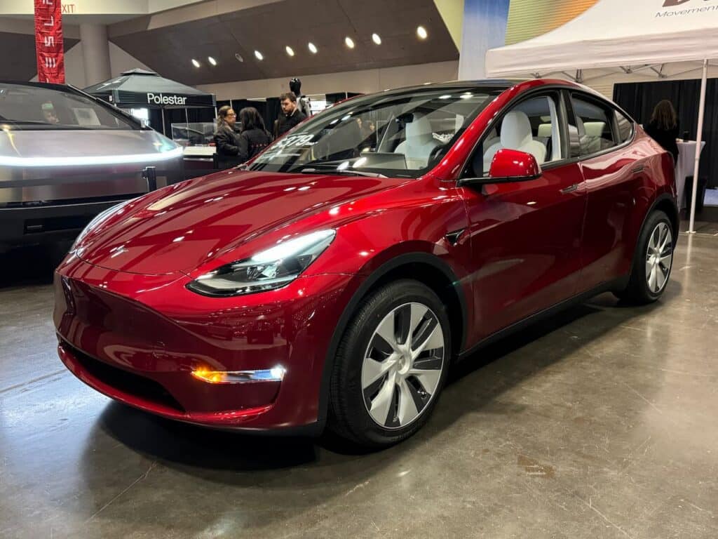 tesla-model-y-exterior-1