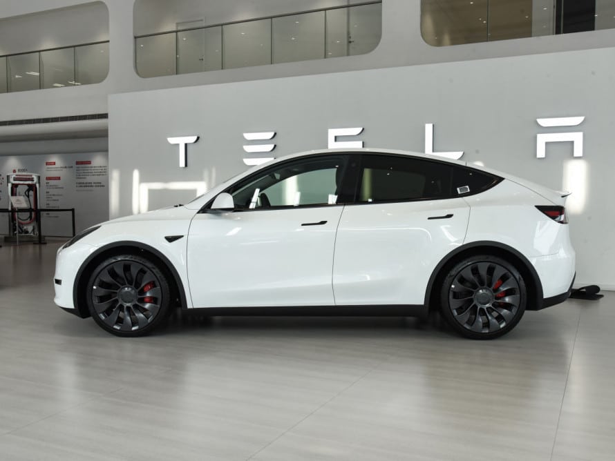 tesla-model-y-exterior-3