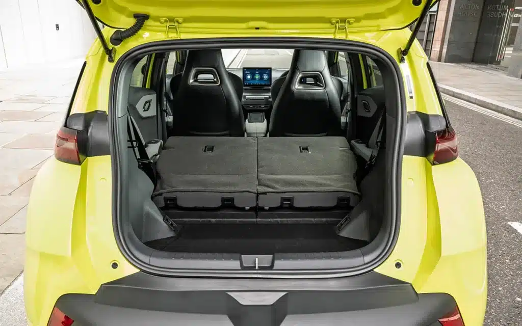 byd-dolphin-surf-interior-3
